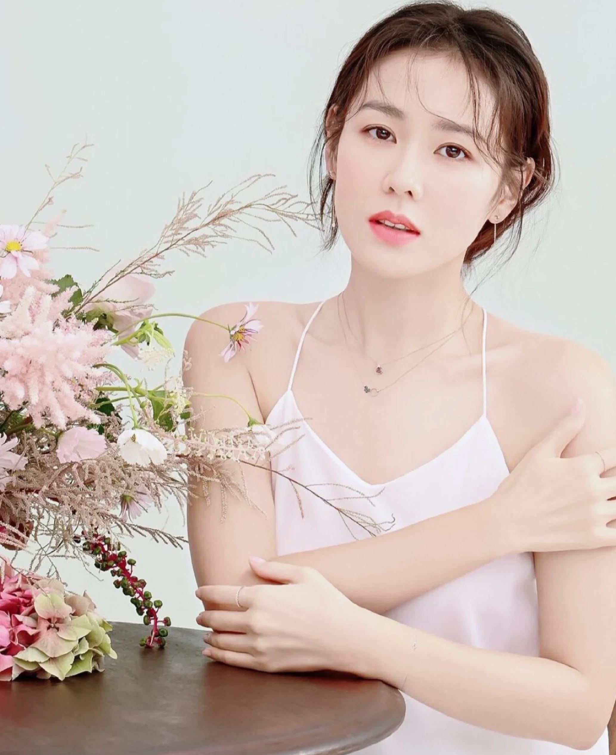 外媒评选2025最美的韩国女明星TOP10，哪位是你的白月光？