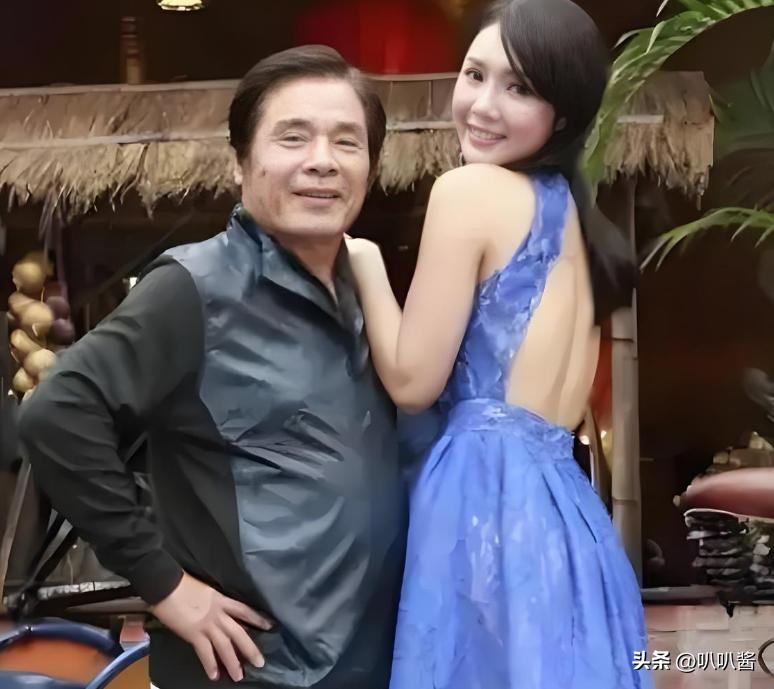 他生活风流程度堪称现代“韦小宝”！71岁又娶了20岁小娇妻