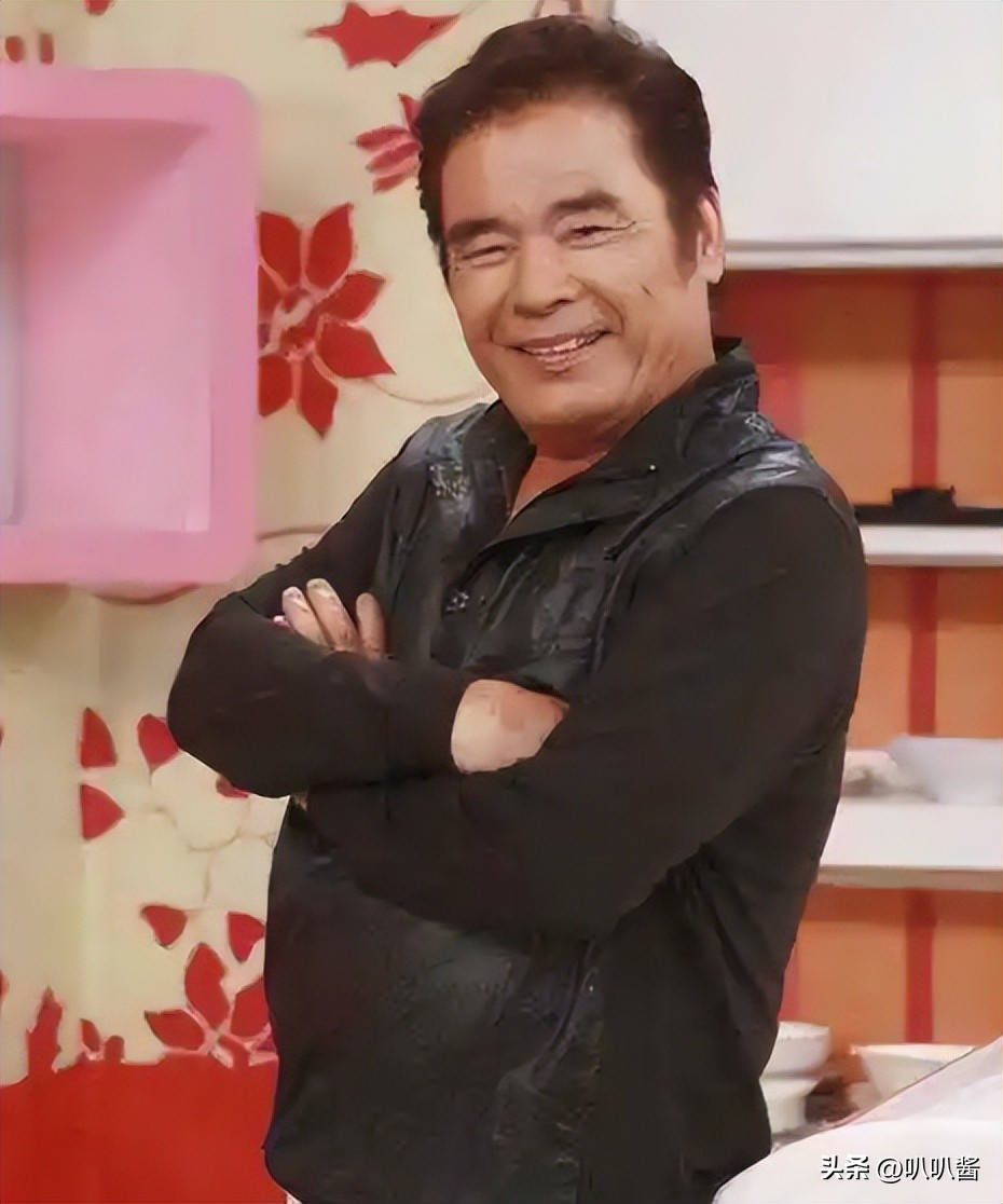 他生活风流程度堪称现代“韦小宝”！71岁又娶了20岁小娇妻