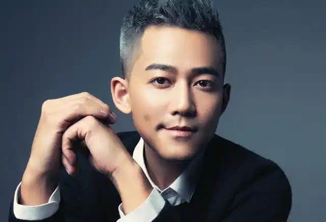 苏醒暴揍李炜12年后，如今再看两人的境遇，究竟谁才是最大赢家？