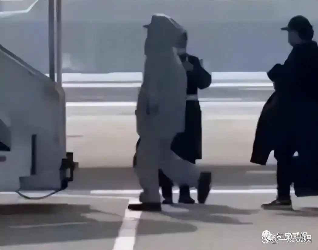 自以为很红，结果被现实啪啪打脸的明星，隔着屏幕都觉得好尴尬