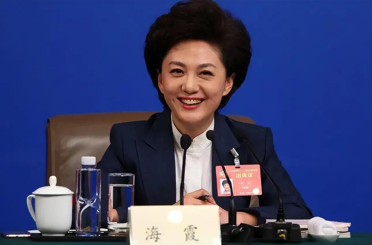 央视网近期更新了“央视主持人大全”，新增3位00后主持人