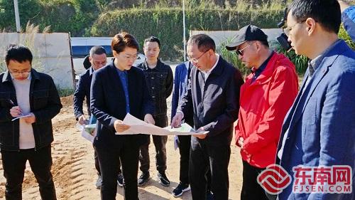深化运用“四下基层”制度拓产业、兴水利、强交通、惠民生——闽清县政府主要领导赴坂东镇开展调研