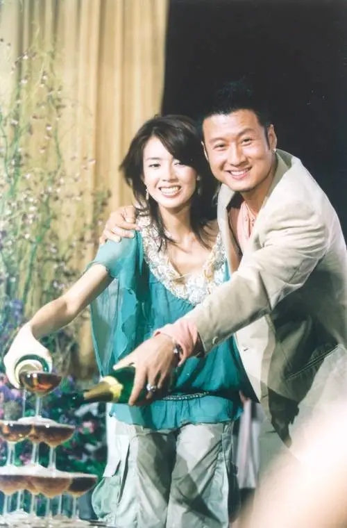 61岁孙兴宣布与前妻复合，同居1年旧情复燃，富婆女友选择放手