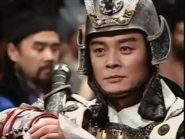 《三国演义》要怎么去看？