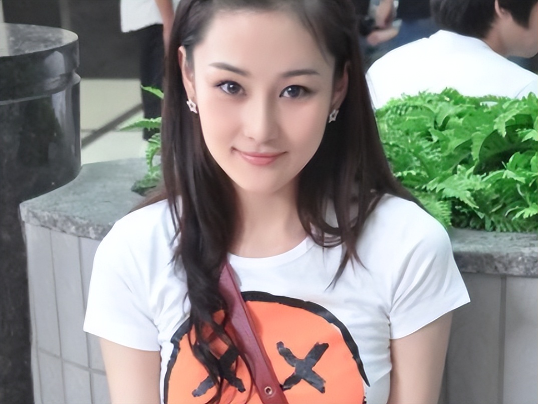 张馨予现在已经远离娱乐圈纷争，嫁入平凡，她的清醒，很少人看懂
