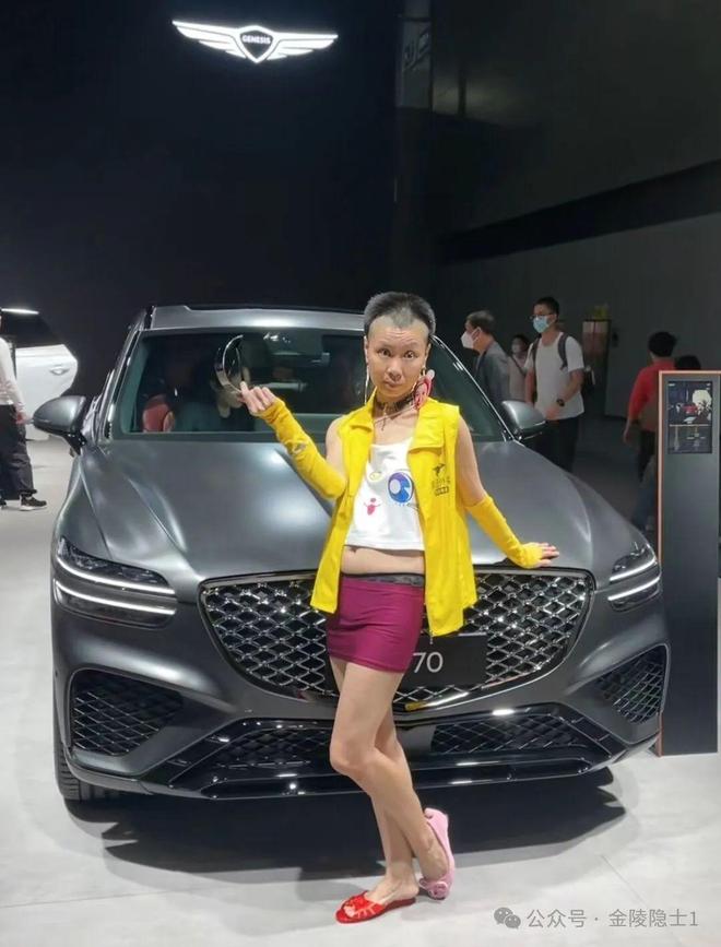 女主播安琪儿在海底捞包厢拍不雅照的瓜