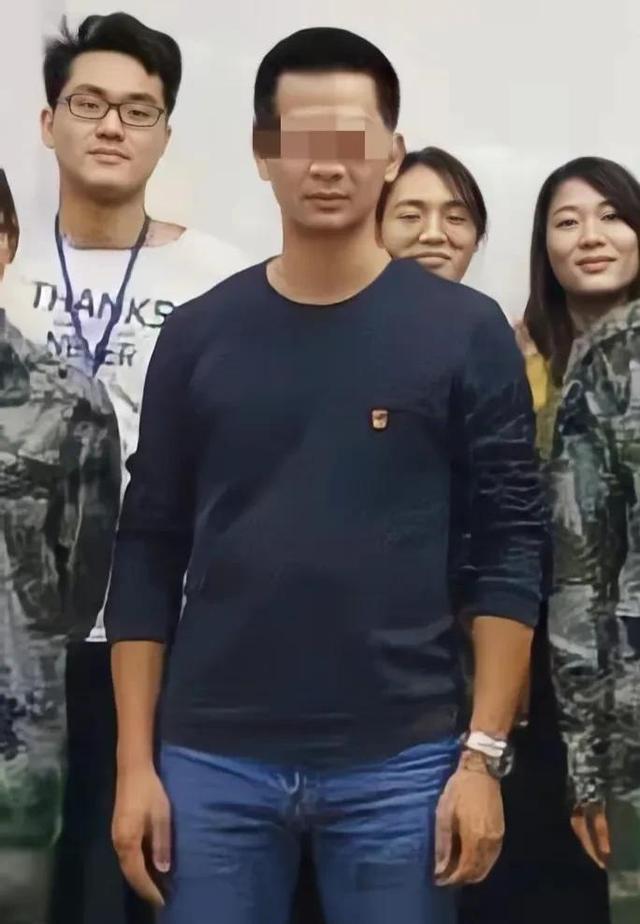 高校处长“车震”后续：真不怪卓处！女主知性漂亮，换谁能把持住