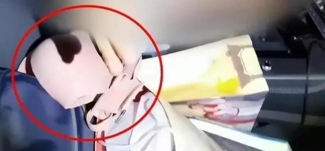 高校处长“车震”后续：真不怪卓处！女主知性漂亮，换谁能把持住