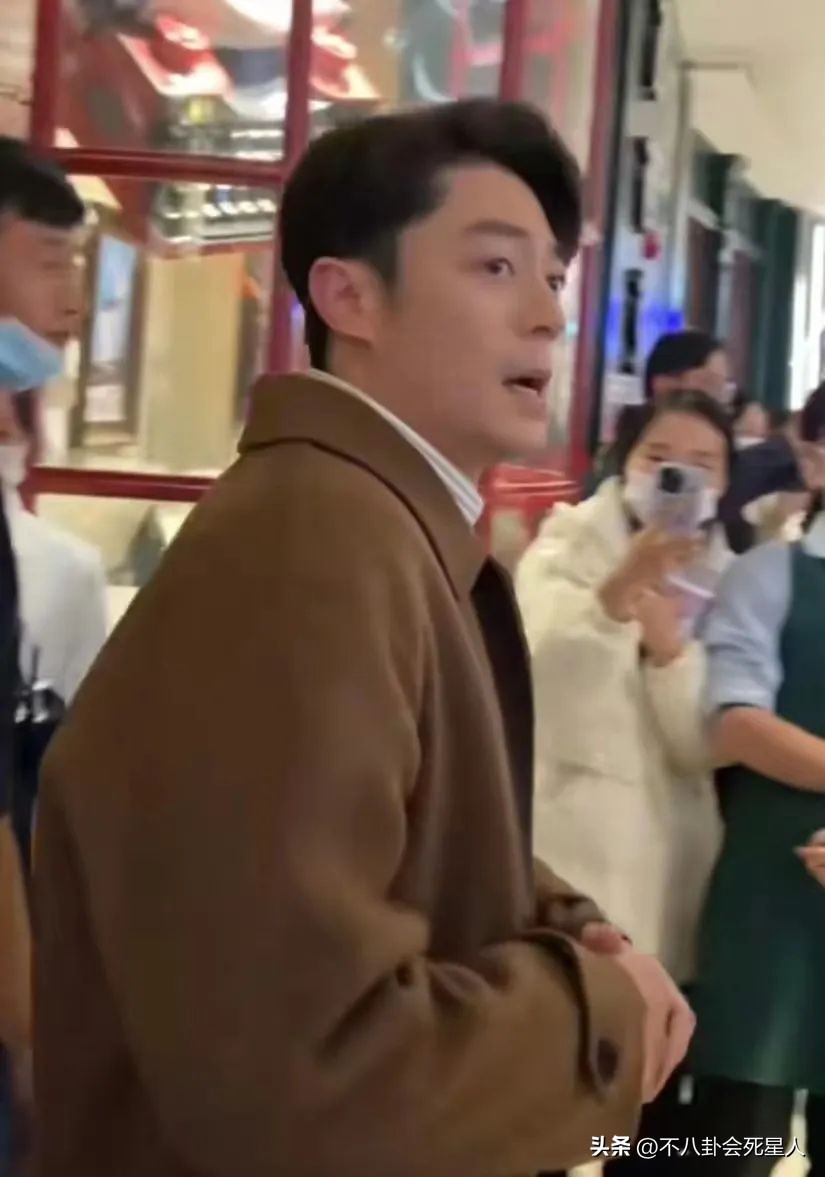 霍建华林心如结婚7年，两人近照曝光，活成了“相反”的样子