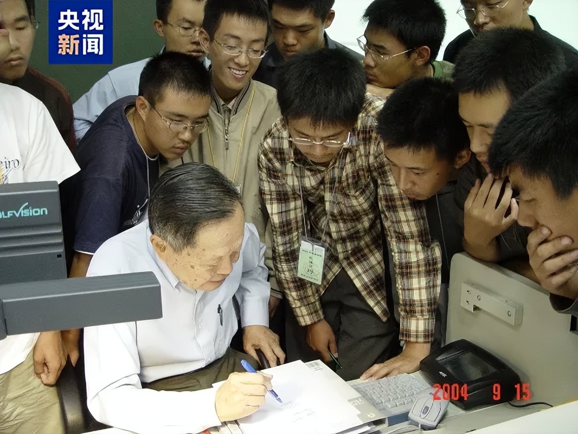 痛悼！杨振宁今日病逝，享年103岁