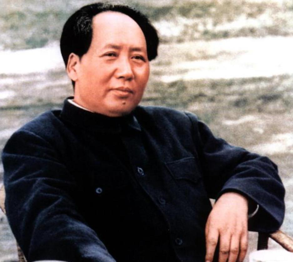 1973年杨振宁接受采访，记者：您曾说毛主席物理造诣高？杨：不是