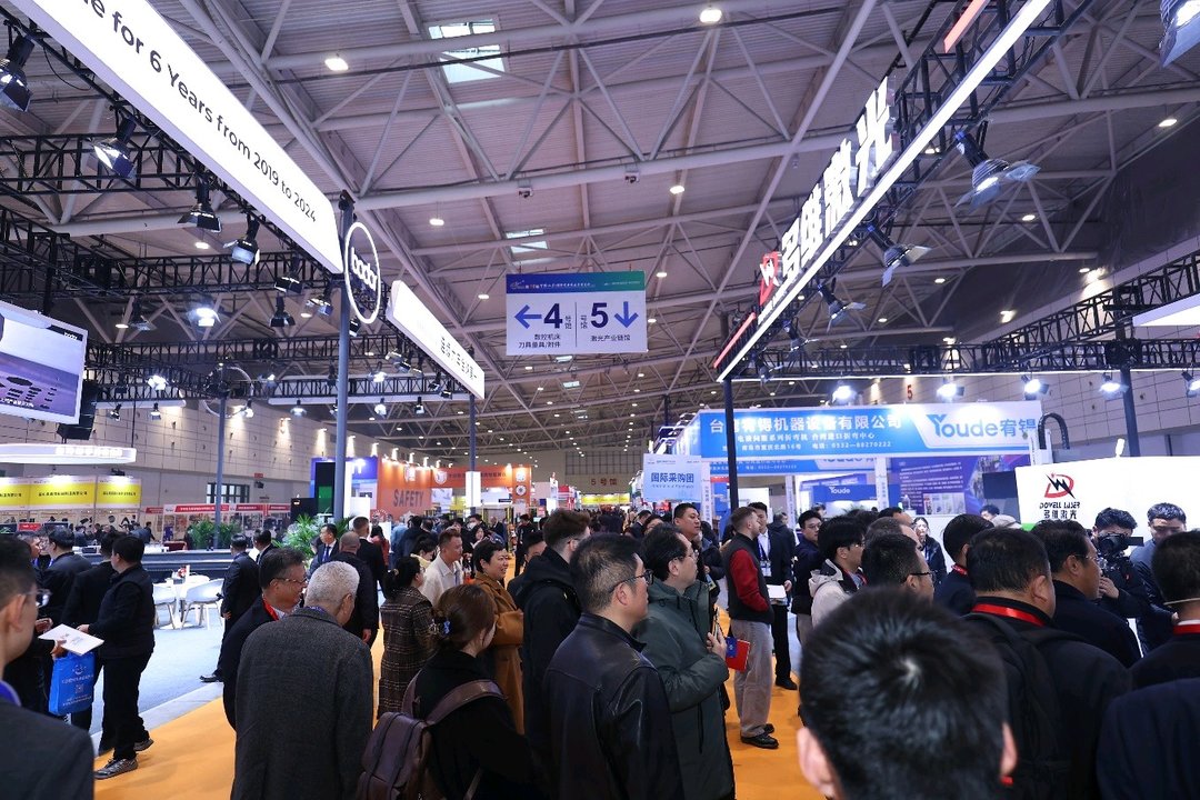 466家装备企业同台竞技，第二十一届山东装备博览会开幕