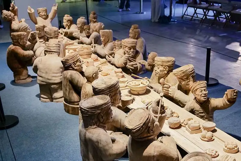 湖南工艺美术职业大学2026届毕业设计开放展示周开幕