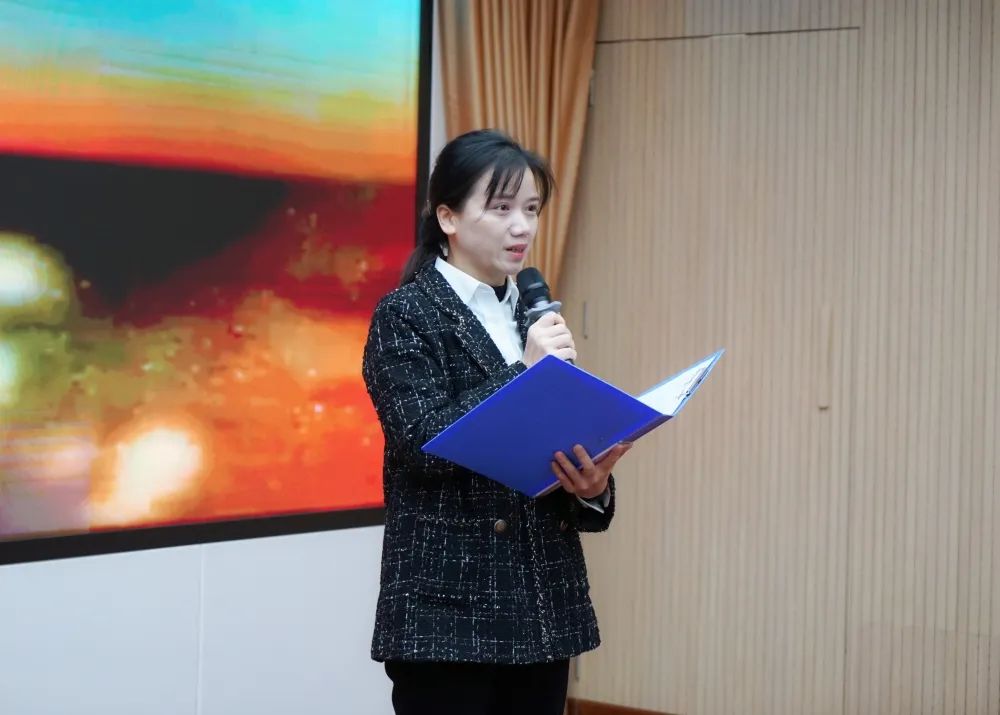 玉林市委政法委举办“感党恩，学习党的二十大精神”主题党日活动暨玉林市政法系统党建联盟“读书分享会”
