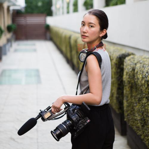 深入解读“面面相觑”的意思及常用场景