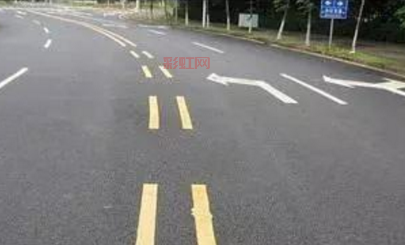 双实线能否跨越？全面解读交通法规中的双实线