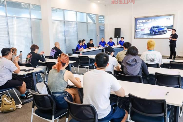 3DM虐杀原形2:玩转纽约,体验极致动作冒险