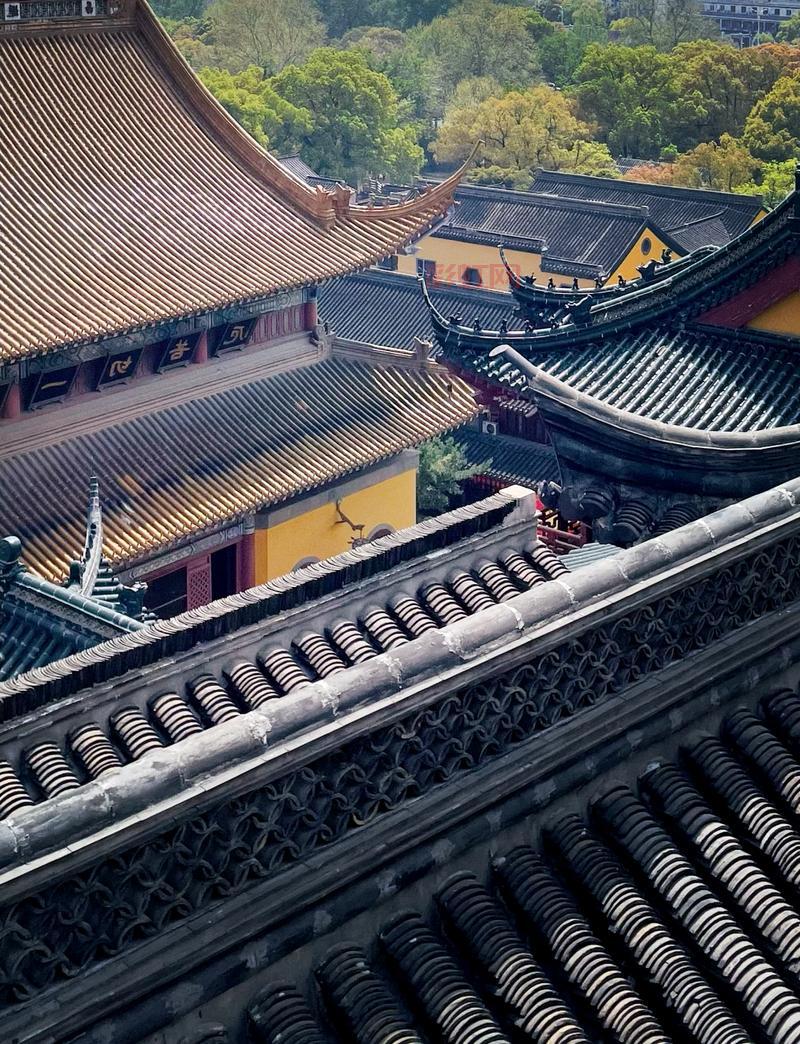 寻访现实中的金山寺：水漫金山背后的历史真相