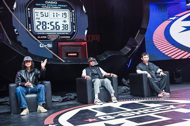 tony大神：同人界的传奇与创作之路