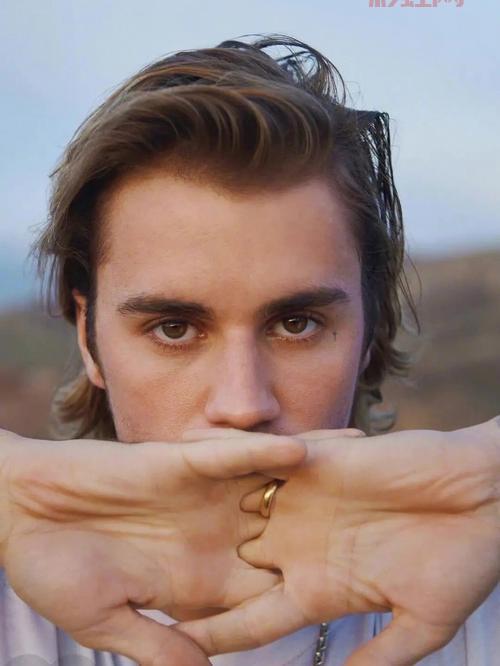 Justin Bieber微博首秀！“Hello to my fans”引发粉丝狂热