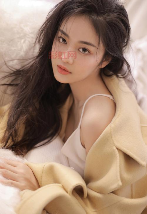 亚洲写真：展现诱惑与艺术的性感美女摄影