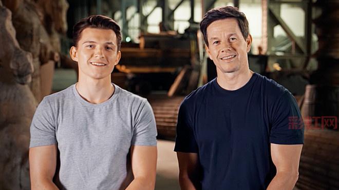 神秘海域:汤姆·赫兰德与马克·沃尔伯格的冒险之旅