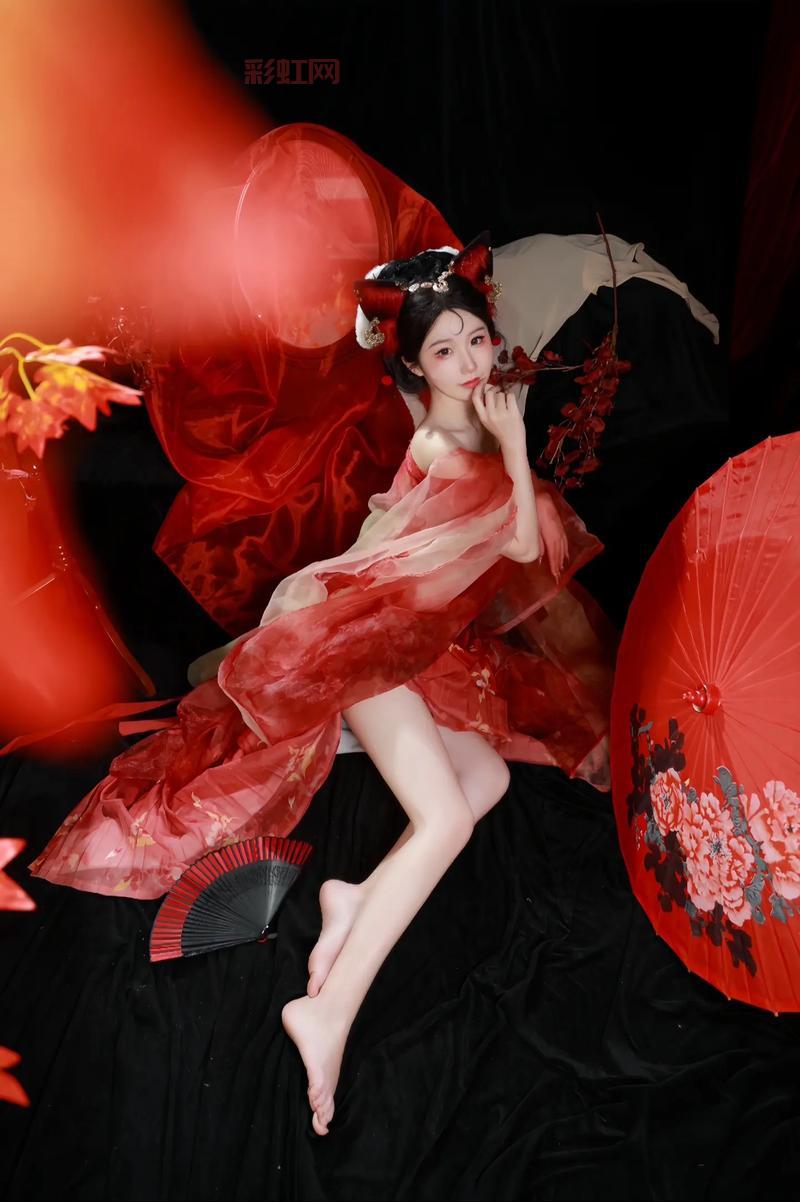 妲己去掉上衣究竟发生了什么?纣王竟做出这种事!