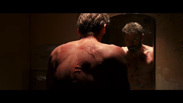 《金刚狼3》情怀剧情都在,但狼叔却没了,曾经英雄的迟暮年华!