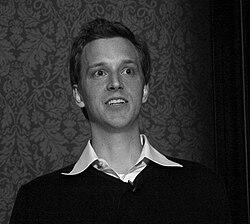 从重金挖角OpenAI/谷歌到招聘急刹车:Meta MSL主要人员梳理,半数华人+75%博士成主力