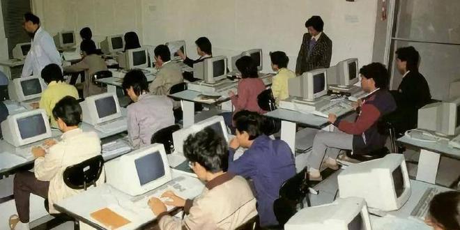 Windows 95/98时代，哪些事让现代的人难以理解？