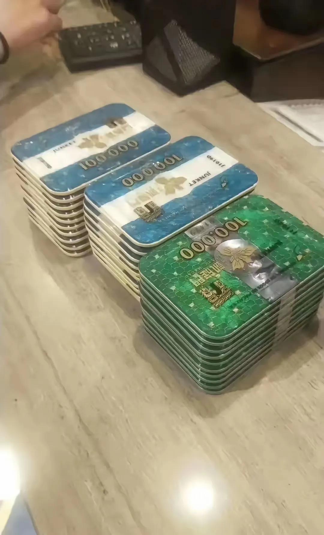 《揭秘老虎机作弊黑幕:赌局背后的“捞金”套路》