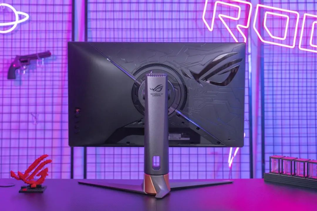 2K/240Hz FastIPS极致电竞体验！ROG Swift PG279QM显示器测评