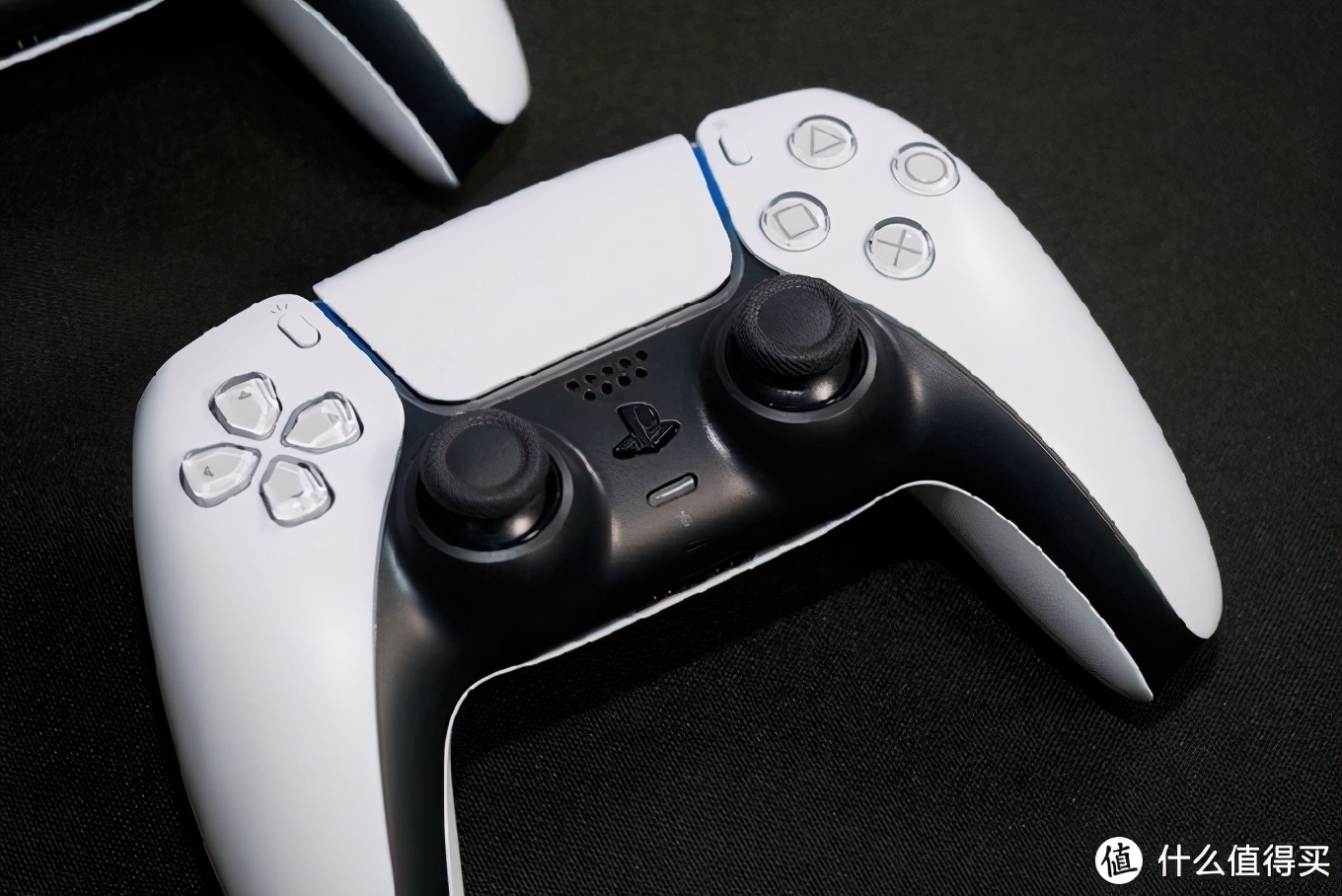 PlayStation 5上手：当按键过程也成为“玩”的一环