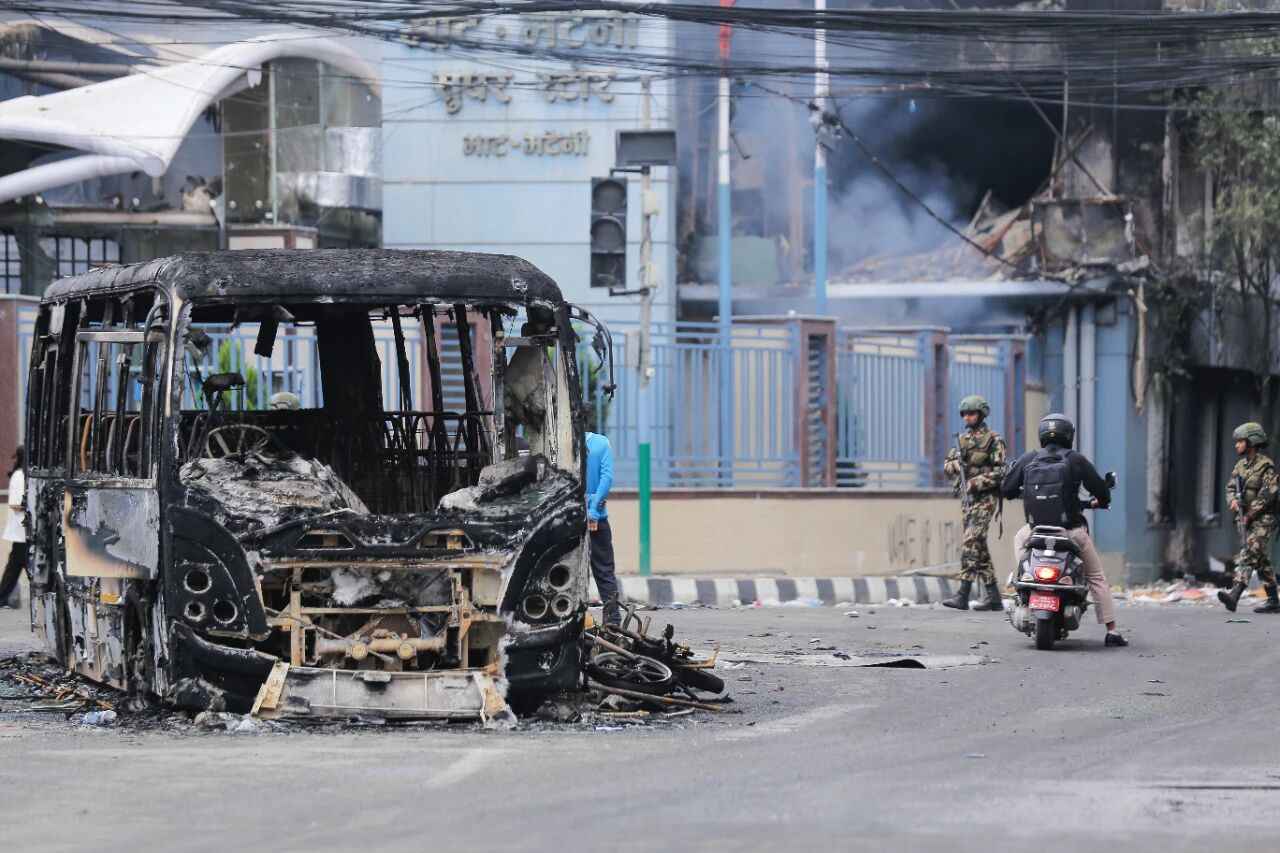超过30人死亡，尼泊尔近年最严重骚乱因何爆发？