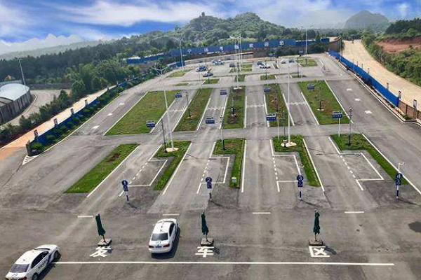 科目一二三考试费用是多少钱？