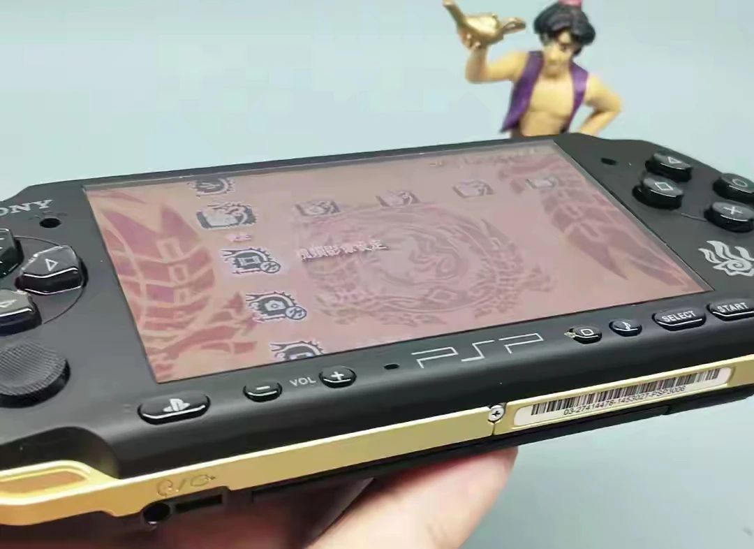 二十年老掌机翻红：PSP暴改IPS屏成潮流，二手价为何一路飙升？