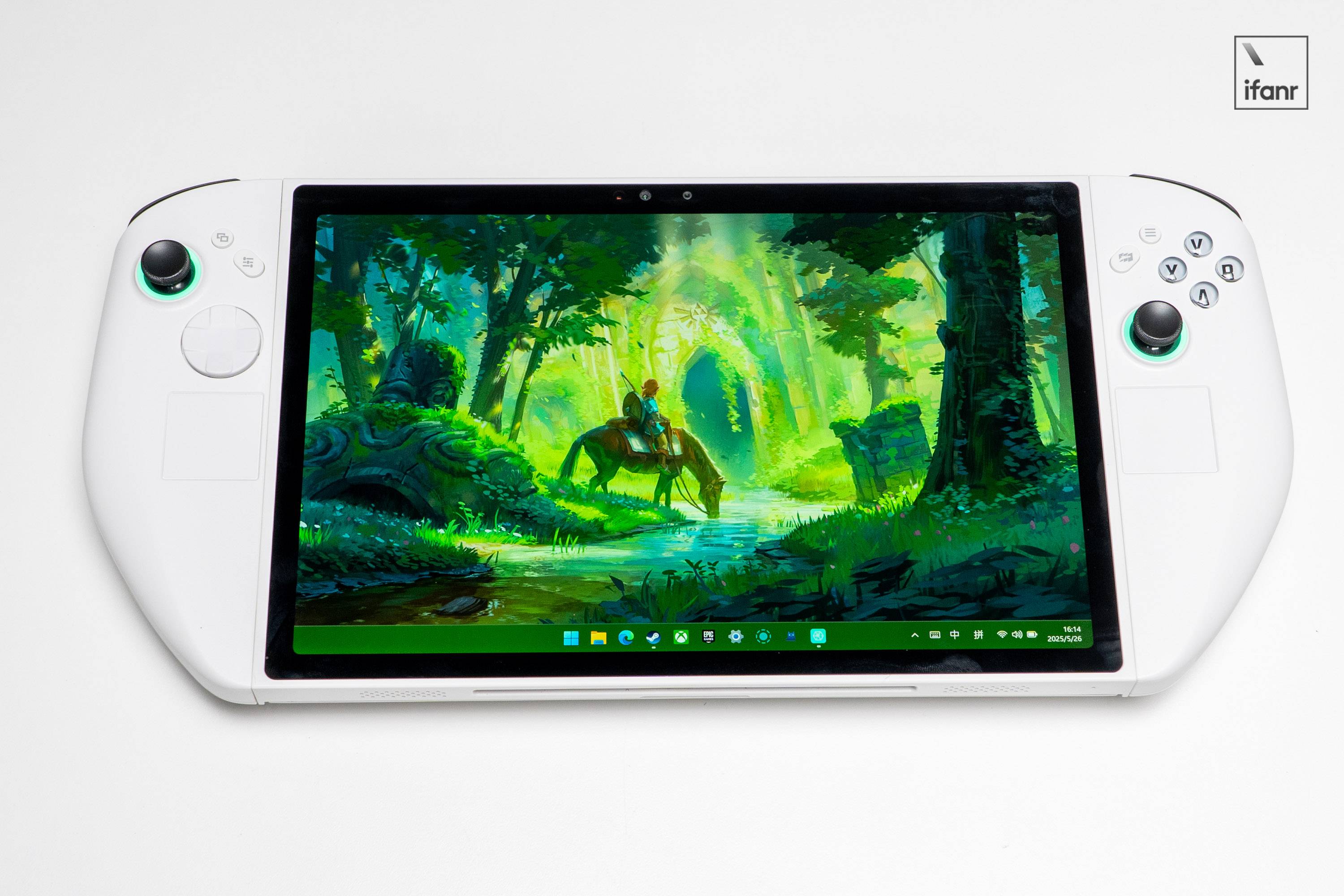 我体验了腾讯的裸眼 3D 游戏机：是鸡肋，还是战未来？