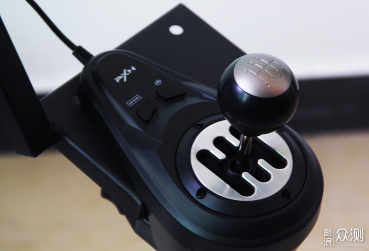 今晚7点带上莱仕达V10方向盘我在秋名山等你！