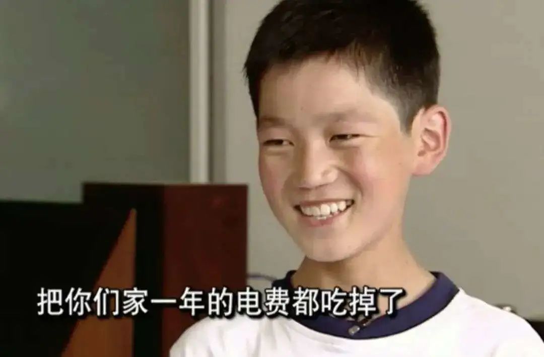 《变形计》中的农村娃，靠读书改变命运，如今成为国防武警排长