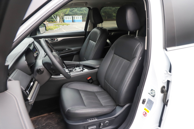 车界巨无霸!长安CS95让RAV4荣放都坐不住了! 你买吗?