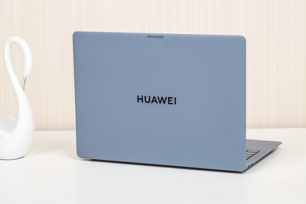 机构：鸿蒙电脑占高端市场份额超70%，华为折叠电脑重塑2W+市场