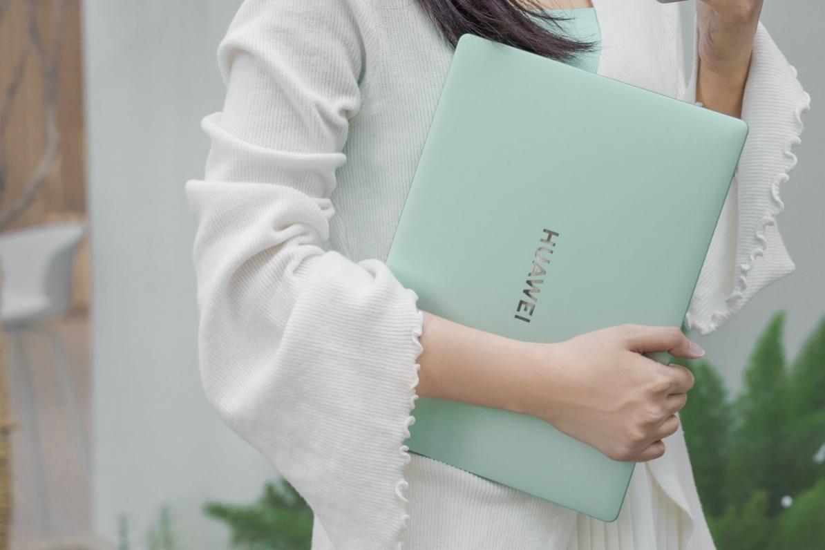 从校园到职场都能精准掌控,华为笔记本你更看好谁