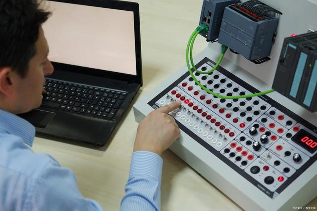 [工业互联-6]：PLC工业控制系统快速概览