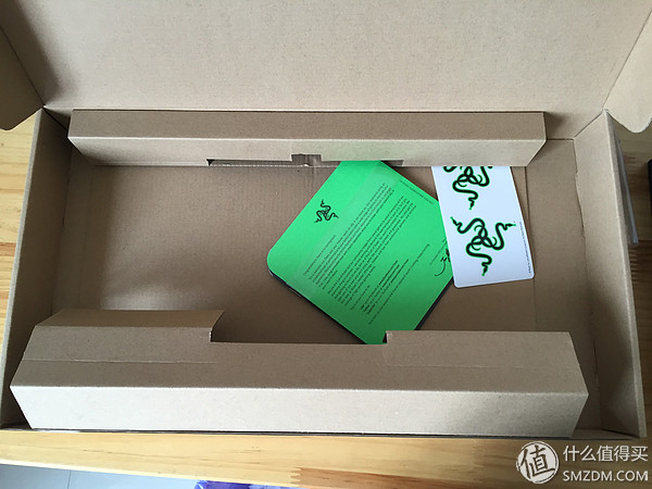 #本站首晒# 是时候充值一波信仰了：RAZER 雷蛇 黑寡妇 终极版 2016款 青轴版