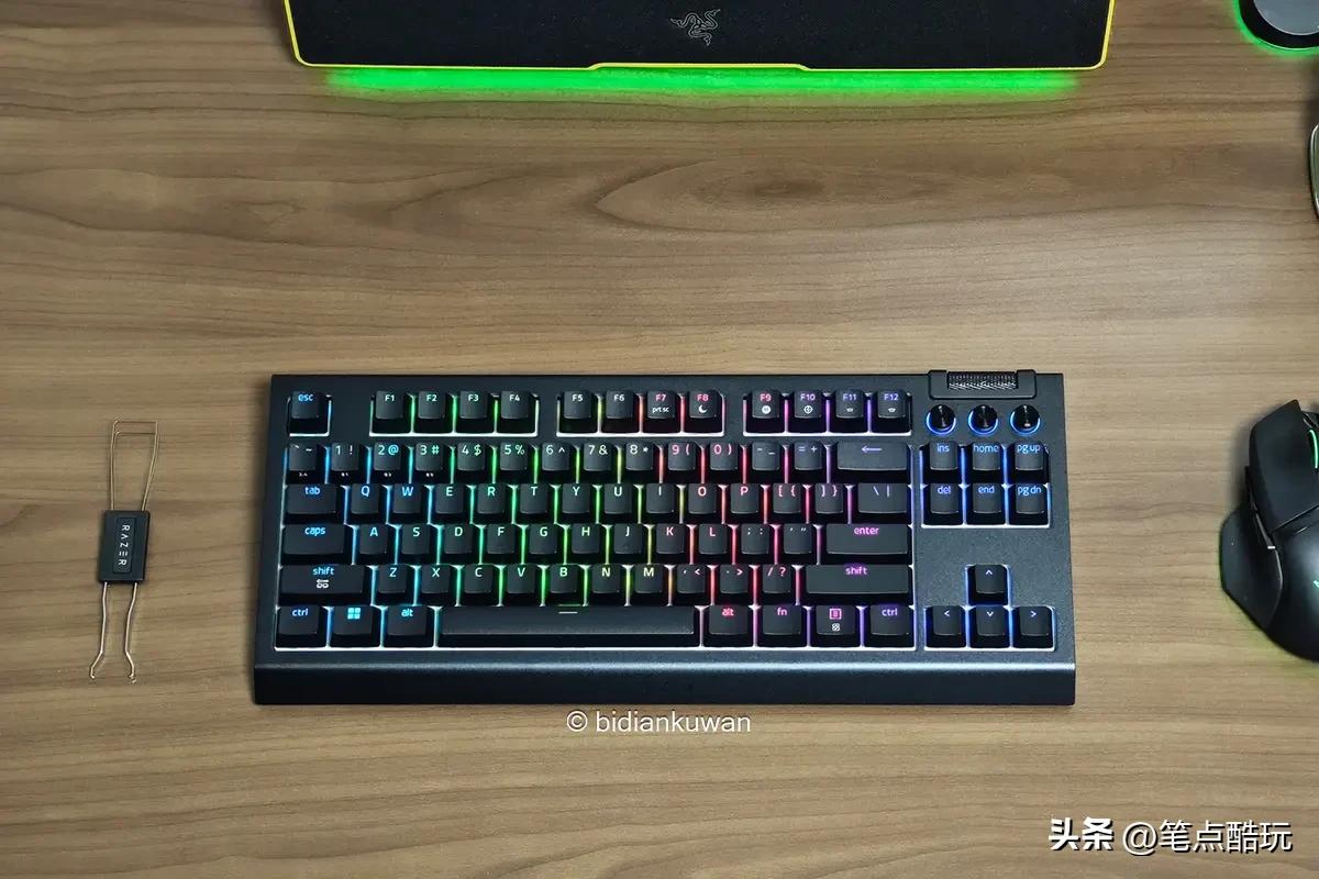 TOP结构+客制化+三模无线：雷蛇黑寡妇蜘蛛V4竞技极速版上手体验