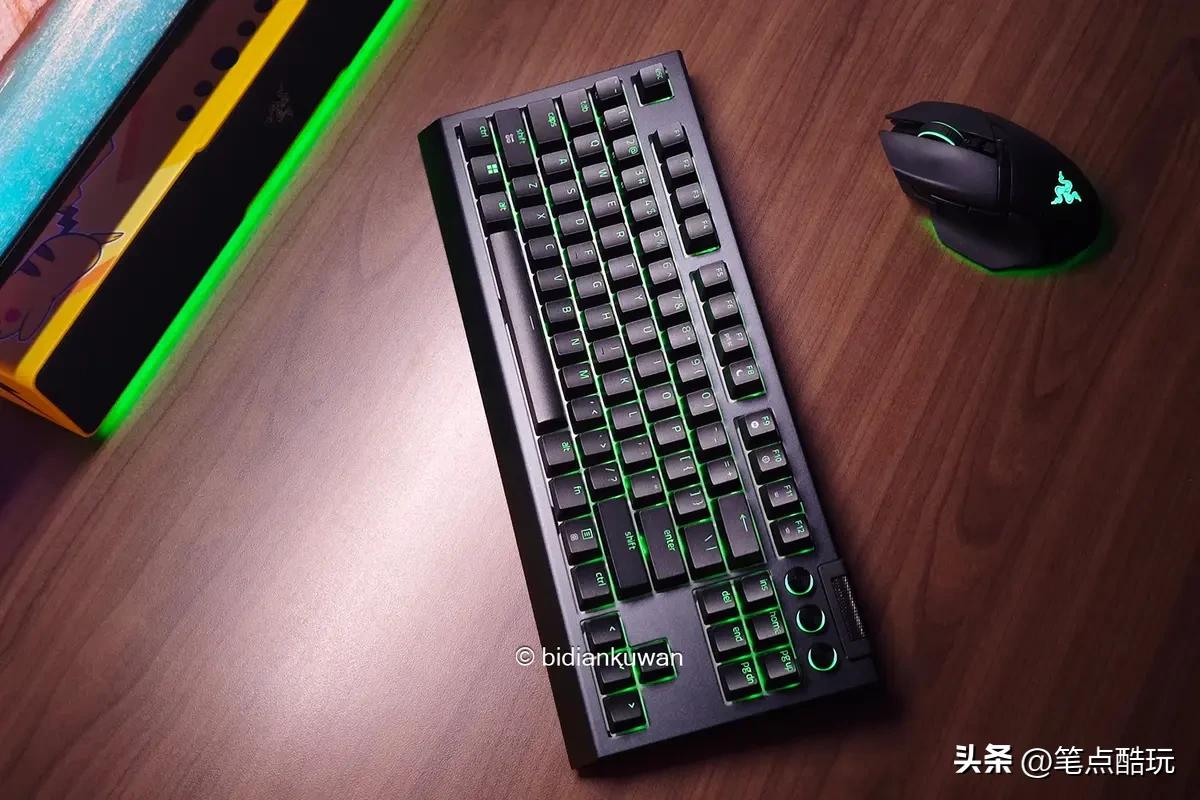 TOP结构+客制化+三模无线：雷蛇黑寡妇蜘蛛V4竞技极速版上手体验