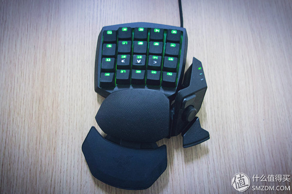 外设动物园 篇二：片手刃vs双手剑——RaZER 雷蛇 金丝魔蛛与黑寡妇 键盘
