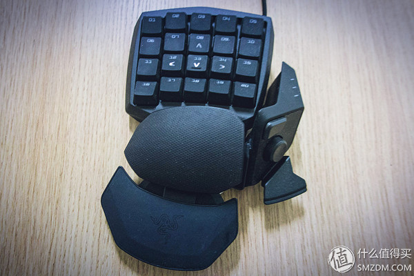 外设动物园 篇二：片手刃vs双手剑——RaZER 雷蛇 金丝魔蛛与黑寡妇 键盘
