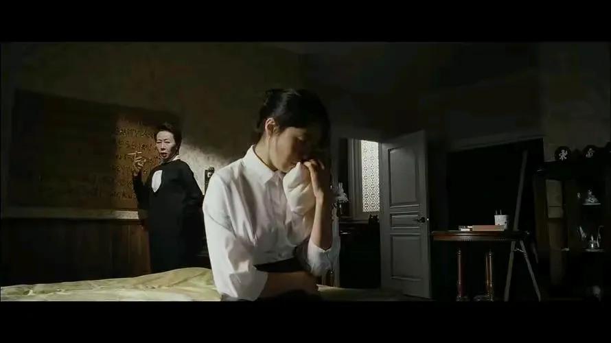 韩国大尺度“三级片”《下女》，看过的人应该都已经结婚了吧